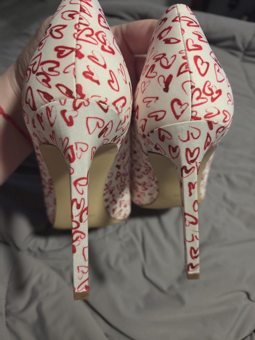 Nine West Women's White Pumps with Red Heart Print - Picture 2 of 6